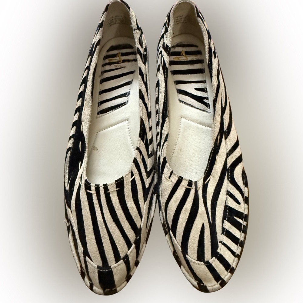 J. SHOES Suede Zebra Print Flats/Tiny Heel | Size 8-9 | Tanya Model